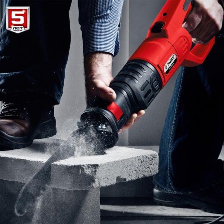 Пила сабельная (электроножовка), ЗУБР ЗПС-1400 Э, 1400 Вт, 0-2800 ход/мин, рез 255 мм (дерево), 20 мм (сталь), ход штока 32 мм, маятник. ход по цене 11 960 руб. купить в Воронеже.