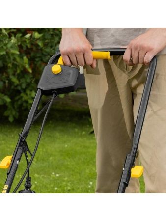 Газонокосилка электрическая GM-1100, 1100 Вт, шир. 32 см, 3 уров., травосб. 30 л Denzel по цене 10 140 руб. купить в Воронеже.