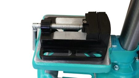 Станок сверлильный BD7045 Sturm!, 0,45кВт, 9 скоростей, патрон 16 мм по цене 16 769.40 руб. купить в Воронеже. Станок сверлильный BD7045 Sturm!, 0,45кВт, 9 скоростей, патрон 16 мм по цене 16 769.40 руб. купить в Воронеже.