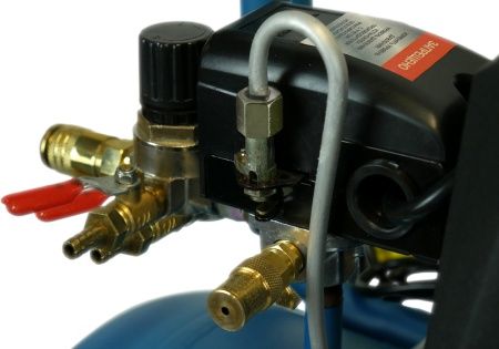 Компрессор воздушный масляный Sturm! AC93150P, 2кВт, 340л/мин, ресивер 50л, Professional по цене 20 990 руб. купить в Воронеже.