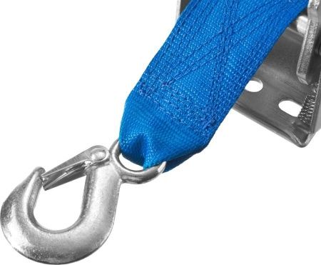 Лебедка ручная барабанная ЗУБР ″Профессионал″, тяговая, ленточная, 0,5т, 8м по цене 3 240 руб. купить в Воронеже.