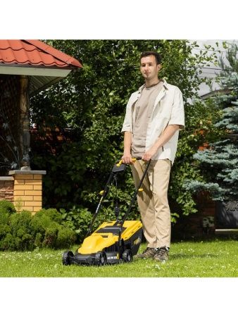 Газонокосилка электрическая GM-1100, 1100 Вт, шир. 32 см, 3 уров., травосб. 30 л Denzel по цене 10 140 руб. купить в Воронеже.