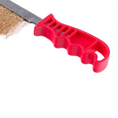 Щетка металлическая латунированная, пластиковая ручка Matrix по цене 166 руб. купить в Воронеже.