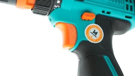 Аккумуляторный шуруповерт Sturm! CD3318LPT по цене 9 264.09 руб. купить в Воронеже.