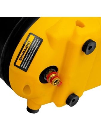 Компрессор воздушный DL1300, 10 бар, 1,3 кВт 180 л/мин 5 л, с набором аксессуаров Denzel по цене 18 050 руб. купить в Воронеже.