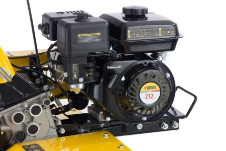 Мотоблок DPT-170, 7 л.с, ременное сцепление, ширина 85 см, глубина 35 см, фрез 3 х 3, ШОМ, передачи 2В/1Н Denzel по цене 39 060 руб. купить в Воронеже.