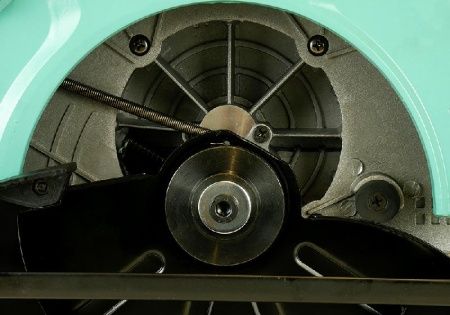 Циркулярная пила Sturm! CS50235 по цене 11 990 руб. купить в Воронеже.