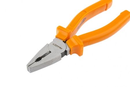 Плоскогубцы Classic, 180 мм, шлифованные, пластмассовые рукоятки Sparta по цене 316 руб. купить в Воронеже.