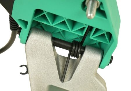 Станок для заточки пильных цепей BG6060 Sturm! 250Вт, круг 104*3,2мм, литое основание, подсветка по цене 4 990 руб. купить в Воронеже.