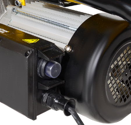 Дровокол электрический HUTER HLS-5500 по цене 30 490 руб. купить в Воронеже.