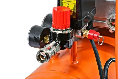 Компрессор воздушный масляный ВКС-9315С  СОЮЗ, 1,5кВт, 210л/мин, ресивер 24 л, прямой привод по цене 11 990 руб. купить в Воронеже.