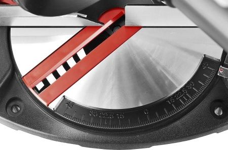 ЗУБР ЗПТ-190-1100 Л пила торцовочная, d 190 x 20 мм, 900 Вт по цене 8 560 руб. купить в Воронеже.