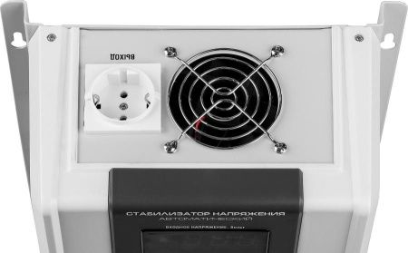 ЗУБР АСН 5000 профессиональный стабилизатор напряжения навесной 5000 ВА, 140-260 В, 8% по цене 16 090 руб. купить в Воронеже.