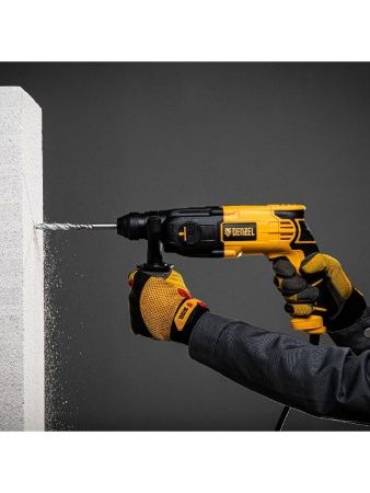 Перфоратор электрический RH-650-18, SDS-plus, 650 Вт, 2.0 Дж, 3 плюс 1 режим Denzel по цене 6 840 руб. купить в Воронеже.
