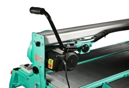 Станок плиткорезный электрический TC25102PC Sturm! 1,5кВт, диск 250 мм, стол 1060x468 мм, вод. охлаждение по цене 41 990 руб. купить в Воронеже.