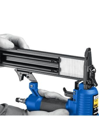 ЗУБР Т300-50 пневматический нейлер для гвоздей 18Ga, тип 300 (10-50 мм), Профессионал (31933) по цене 4 840 руб. купить в Воронеже.