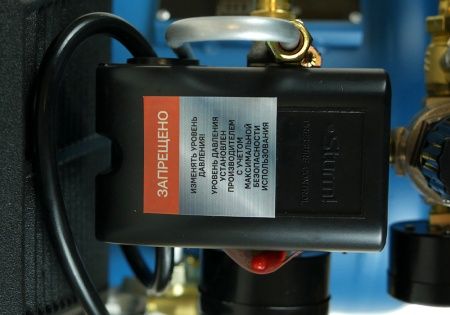 Компрессор воздушный масляный Sturm! AC93124P, 2кВт, 320л/мин, ресивер24л, прямой привод, Professional по цене 20 648.77 руб. купить в Воронеже.