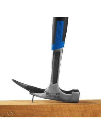 ЗУБР Профессионал 600 г, цельнокованый молоток кровельщика (20147-600) по цене 1 990 руб. купить в Воронеже.