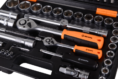 Набор инструментов АВТО, 1/2" , 1/4" , CrV, в кейсе 94 предм Вихрь по цене 7 128 руб. купить в Воронеже.