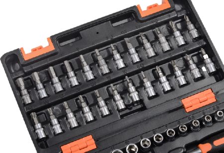Набор инструментов, 1/4", CrV, пластиковый кейс 57 предметов Вихрь по цене 3 190 руб. купить в Воронеже.