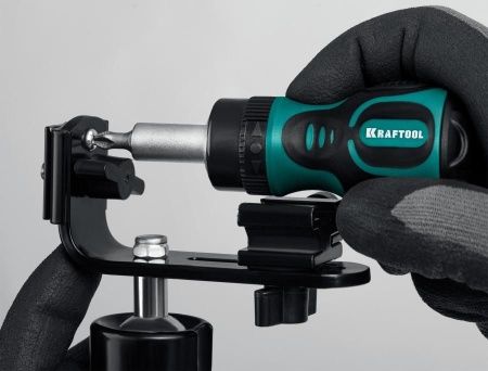 KRAFTOOL Kompakt-6 набор: реверсивная отвертка с битами 6 шт по цене 720 руб. купить в Воронеже.