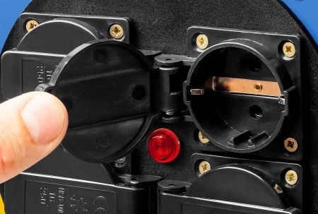 Силовой удлинитель на стальной катушке ЗУБР КГ 3х2.5 30м 4000Вт IP44, КГ 325 по цене  купить в Воронеже.