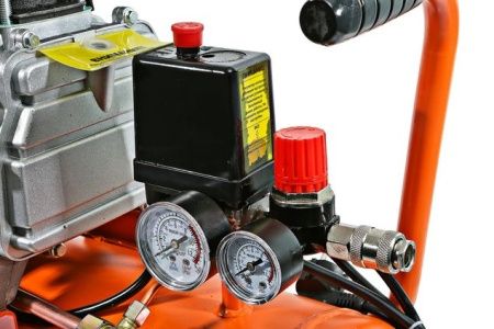 Компрессор воздушный масляный ВКС-9315С  СОЮЗ, 1,5кВт, 210л/мин, ресивер 24 л, прямой привод по цене 11 990 руб. купить в Воронеже.