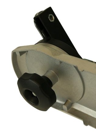 Станок для заточки пильных цепей BG6060 Sturm! 250Вт, круг 104*3,2мм, литое основание, подсветка по цене 4 990 руб. купить в Воронеже.