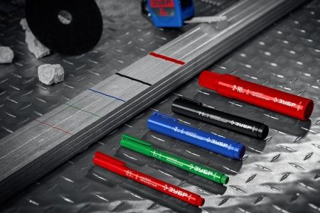 Экстра тонкий перманентный маркер ЗУБР, 0,5 мм, черный, МП-50, серия Профессионал по цене 46 руб. купить в Воронеже.