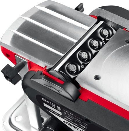 Рубанок электрический (электрорубанок), ЗУБР ЗР-1300-110, станина, глубина 3.5 мм, 16000 об/мин, 110 мм, 1300 Вт по цене 11 720 руб. купить в Воронеже.