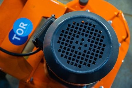 Машина мозаично-шлифовальная TOR GM600VC (380В) по цене 224 220 руб. купить в Воронеже.