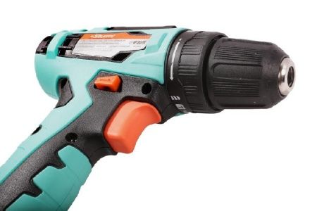 Аккумуляторный шуруповерт Sturm! CD3508U по цене 2 690 руб. купить в Воронеже.