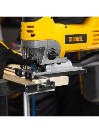 Лобзик электрический JS-110, 750 Вт, 110 мм Denzel по цене 7 820 руб. купить в Воронеже.